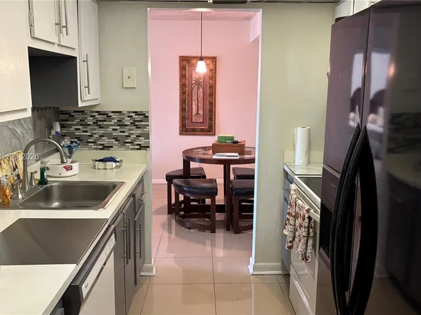 3120 N Pine Island Rd APT 307, Sunrise, FL 33351