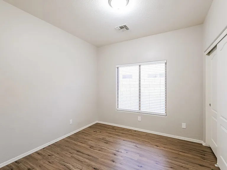 7110 W Superior Ave — Photo 14