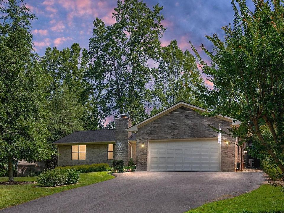 1st image of 319 Birchside Cir E