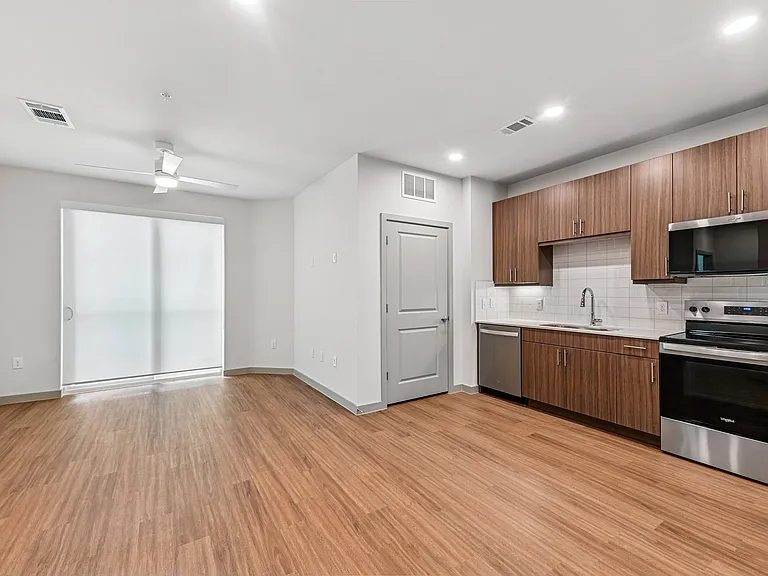 1455 Moonrise Ave #1100 — Photo 30