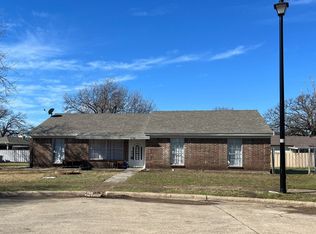 6703 Overpark Ct, Dallas, TX 75217