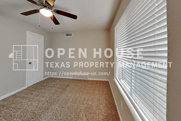 3413 Castle Rock Ln — Photo 11
