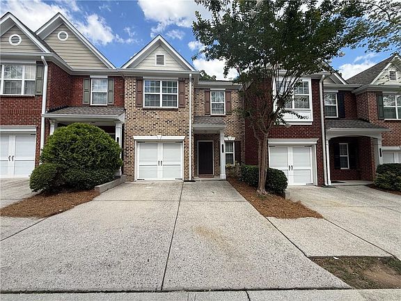 2nd image of 2111 Meadow Peak Rd