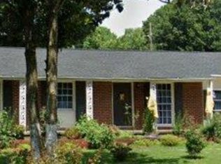 2620 Walnut Rd, Gainesville, GA 30506