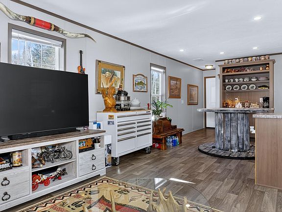 3rd image of 53140 Rainbow Rd