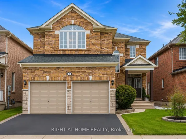 9 Alyssum Ct, Richmond Hill, ON L4E 4M7