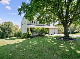 16 Willow Ln, Campbell Hall, NY 10916