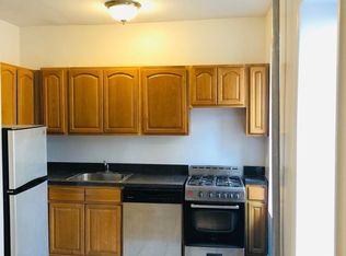 2357 31st Dr APT 1F, Astoria, NY 11106