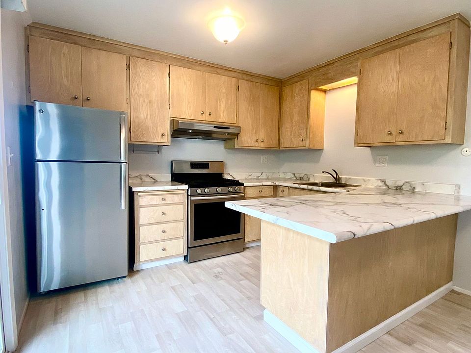 1st image of 633 Kearney St APT 1