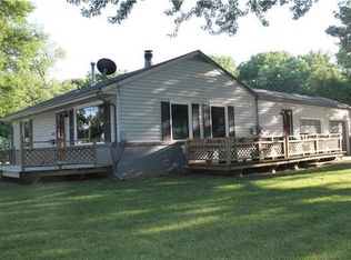 3100 Edwards Cir, Independence, MO 64052