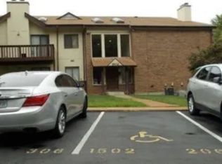 1508 Summer Run Dr UNIT 201, Florissant, MO 63033