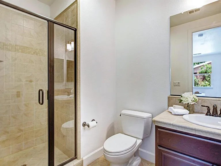 Atherton Cir — Photo 6