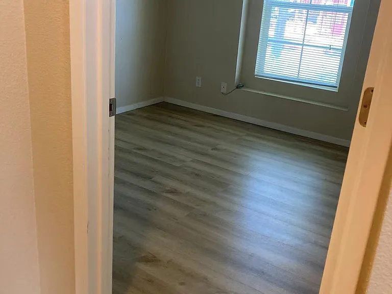 3027 Roadrunner Dr — Photo 5