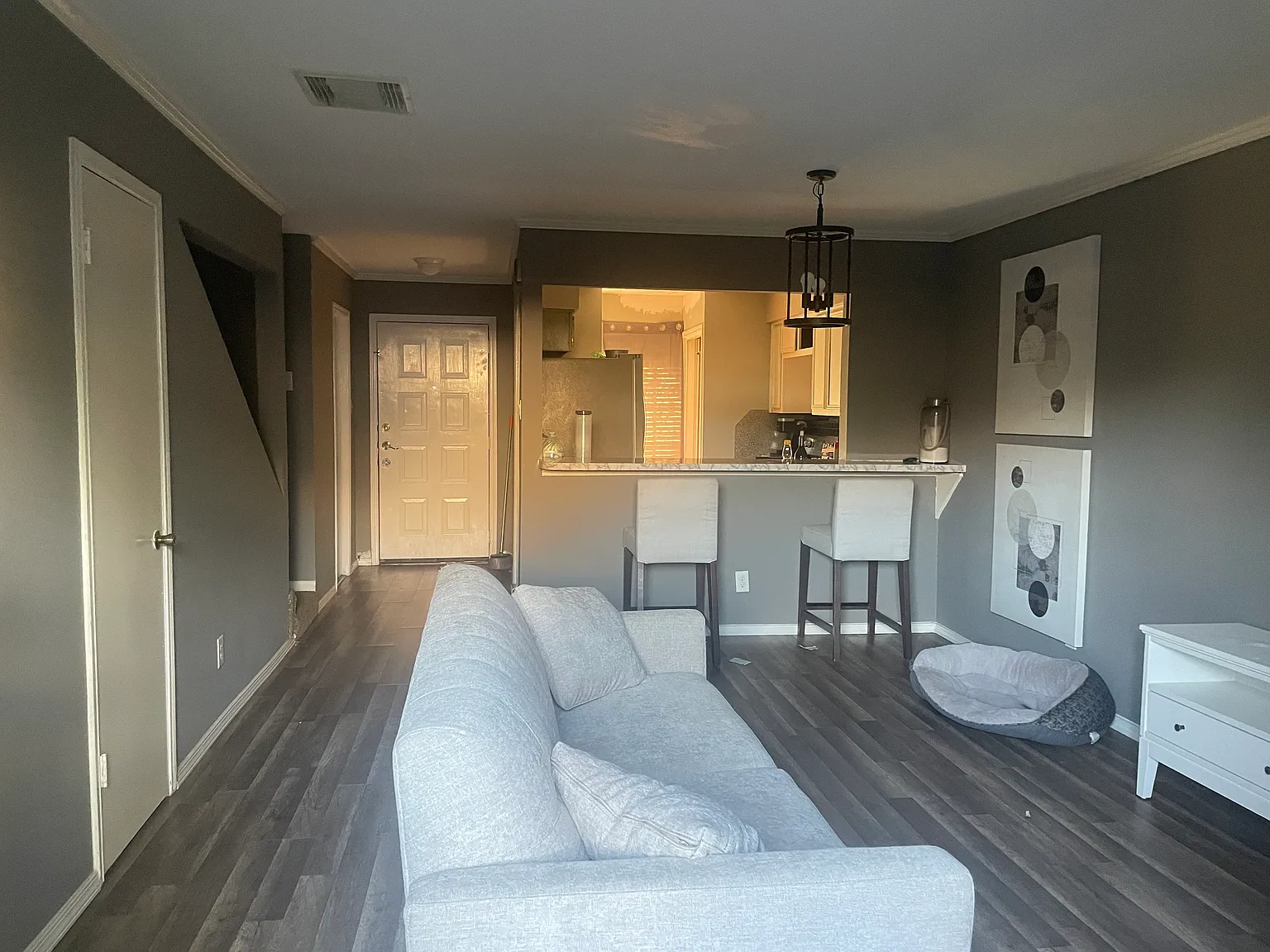 2 bed, 1.5 bath, 1008 sqft, $1,025 — Photo 1