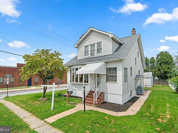 3rd image of 6502 Cleveland Ave