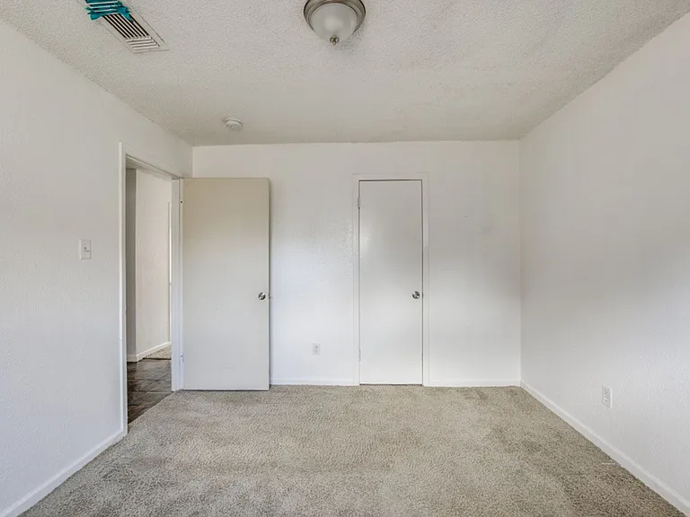 1711 Wichita St — Photo 2