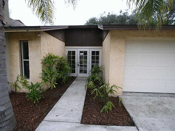 2nd image of 311 Trade Wind Ln