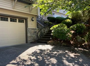 706 NW 94th Ter, Portland, OR 97229