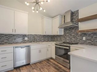 7629 Tomahawk Rd, Prairie Village, KS 66208