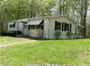 15 Harvey Dr, Old Saybrook, CT 06475