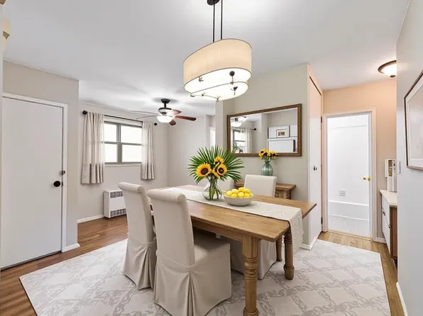 90-50 Union Turnpike image 8 of 23