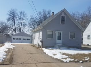 1001 W Brewster St, Appleton, WI 54914