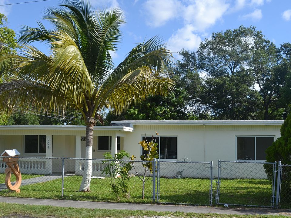 1st image of 505 NE 140th St
