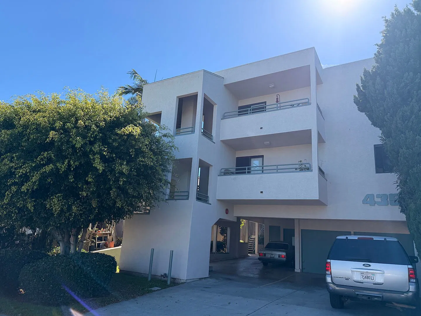 Mentone — Photo 1