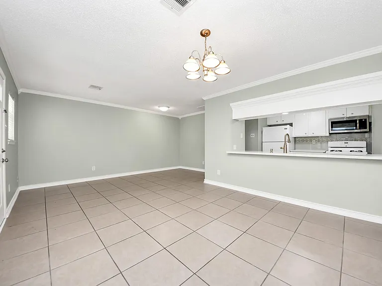 44 Tri Oaks Ln #44 — Photo 5