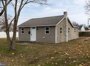 22 Aspen Dr, Pennsville, NJ 08070