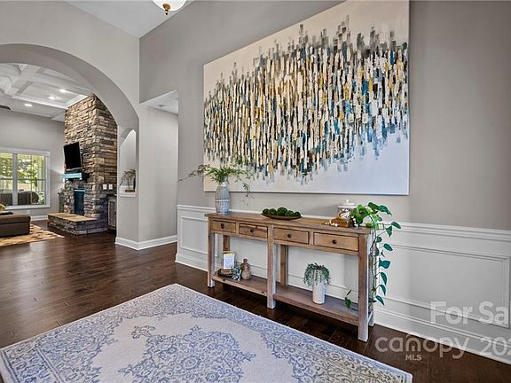 5th image of 4031 Olivewood Ct