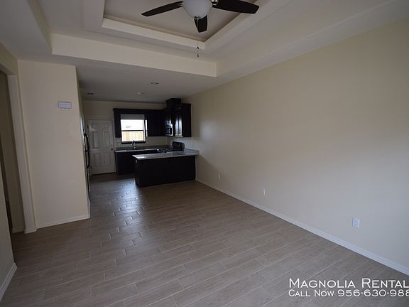 3rd image of 1217 Upas Dr APT 3