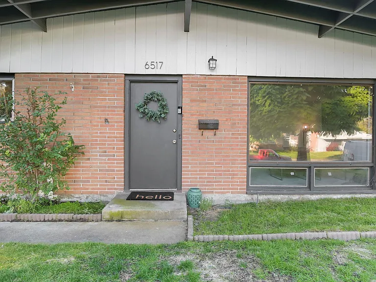 6517 N Stevens St — Photo 4