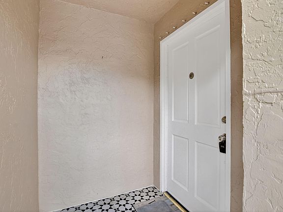 3rd image of 22334 SW 57th Circle