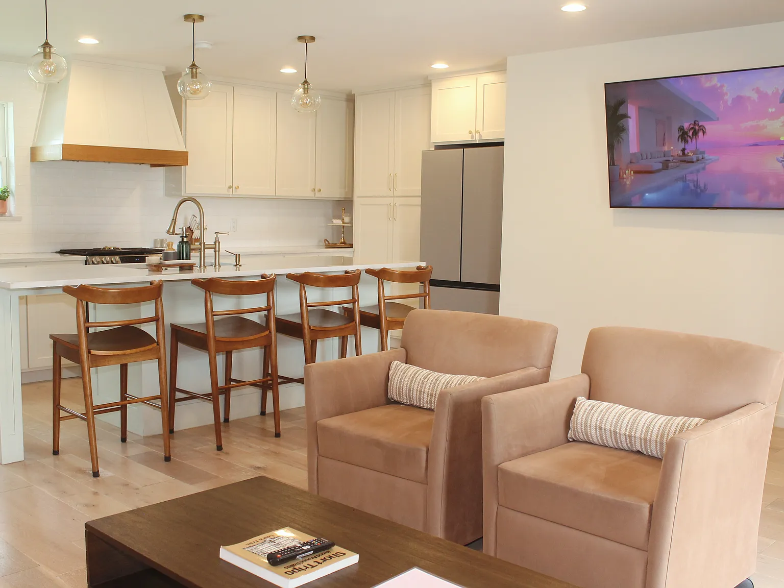 3 bed, 2.5 bath, 1520 sqft, $4,500 — Photo 1
