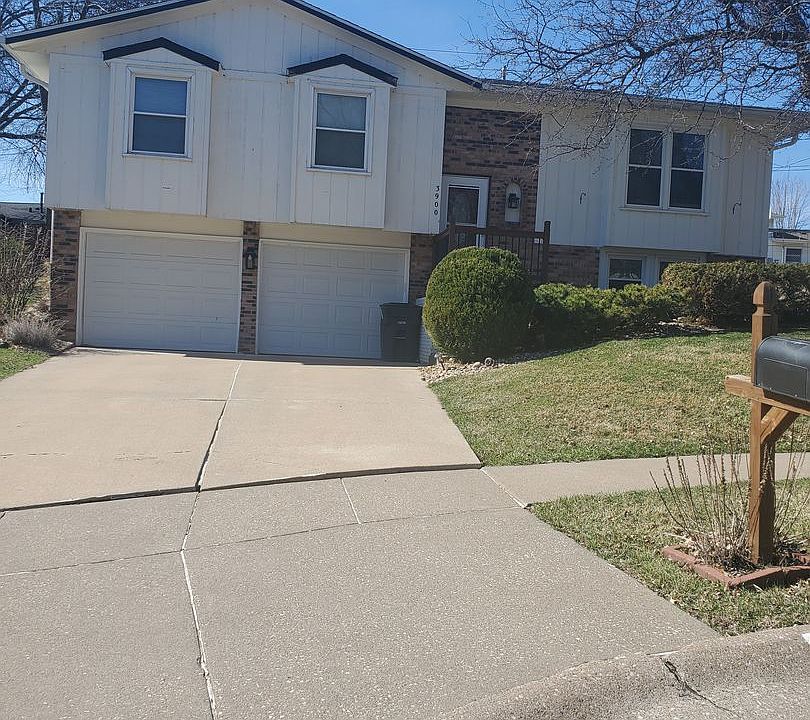 1st image of 3900 Rolling Wood Ct