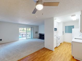 445 Ignacio Blvd APT 348, Novato, CA 94949