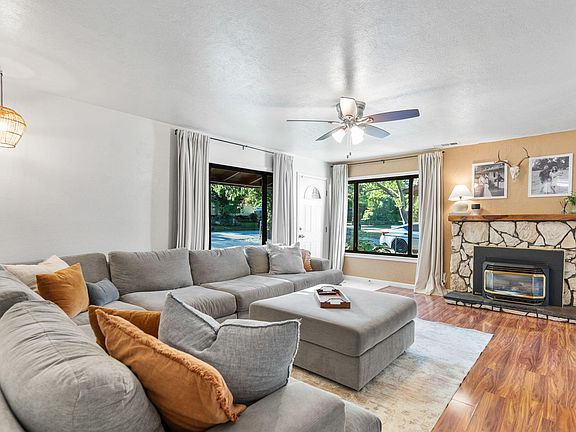 4th image of 1009 Eugene Ave