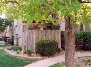 12780 W 110th Ter, Overland Park, KS 66210