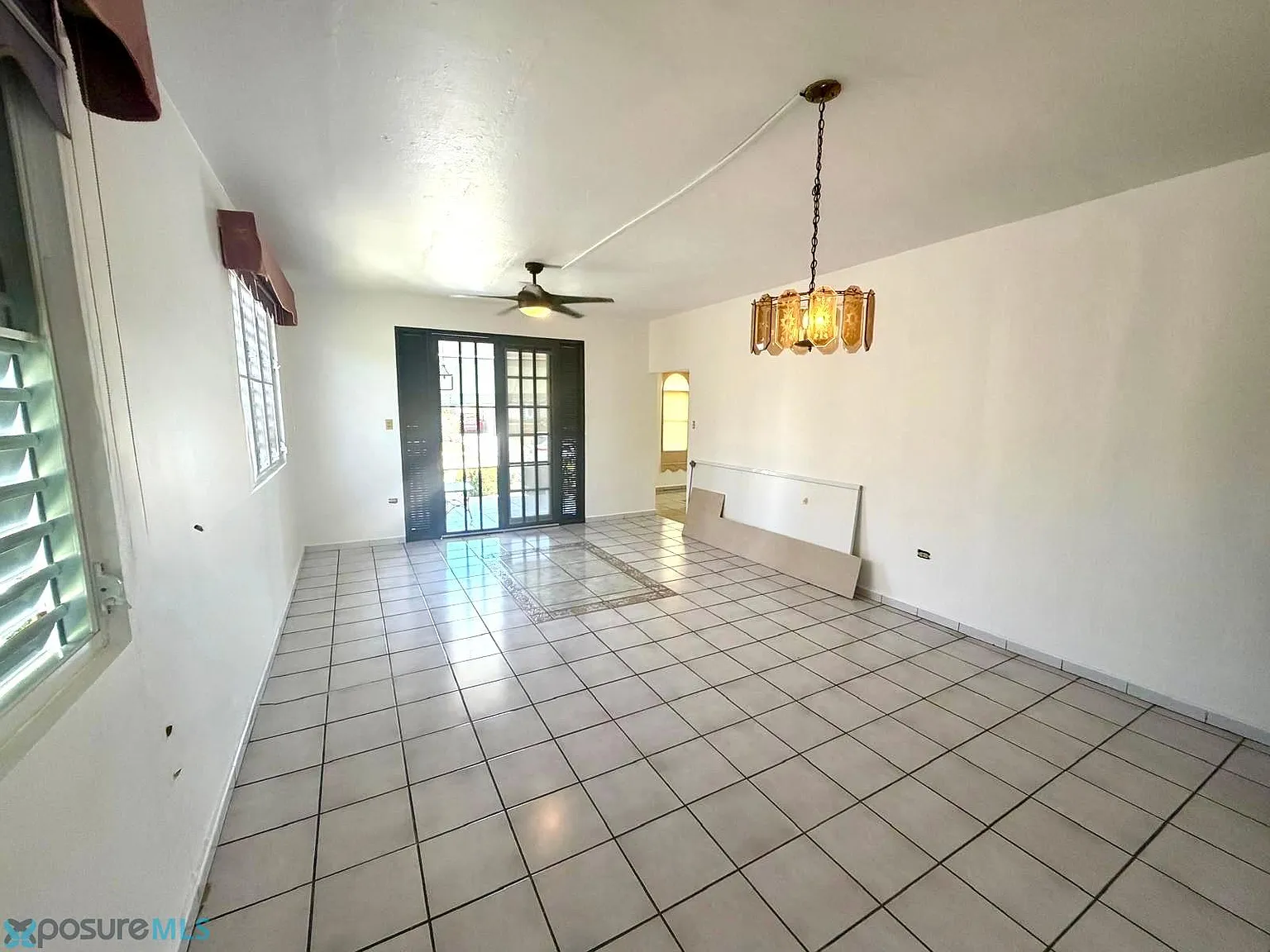 3 bed, 2.0 bath, 1700 sqft, $1,800 — Photo 3