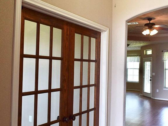 5th image of 5645 Nicole Ln