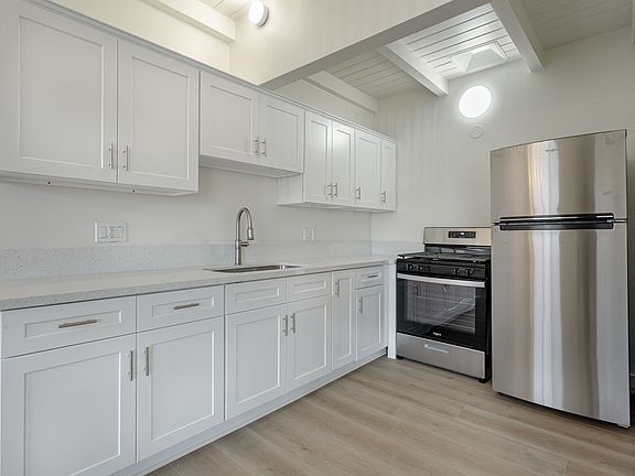 2nd image of 630 Pico Blvd APT 5