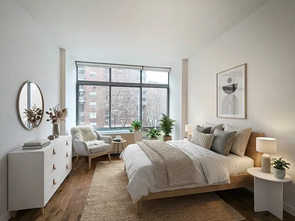 260 West 26th Street image 1 of 13