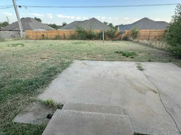 1710 Parklane St, Perry, OK 73077