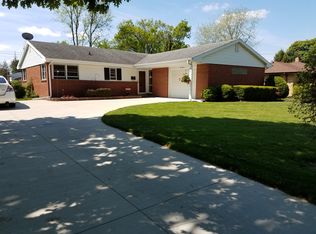 911 W 18th St, Sterling, IL 61081