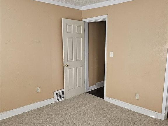 5th image of 1428 E 66th St