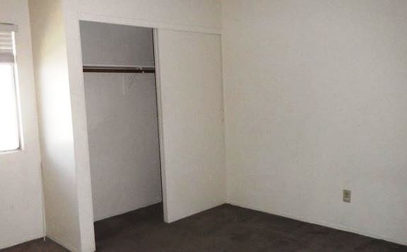 4th image of 5036 W Pheasant St
