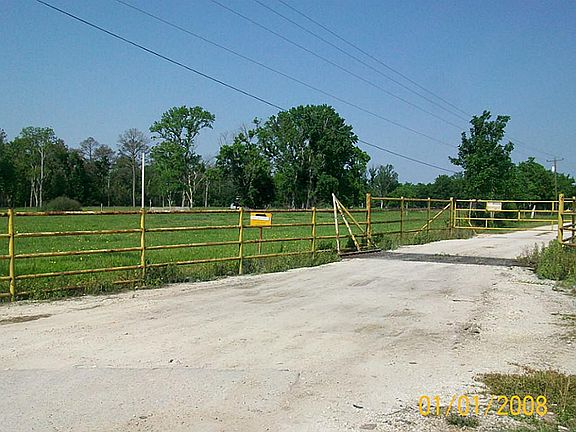2nd image of 9711 Veterans Memorial Dr