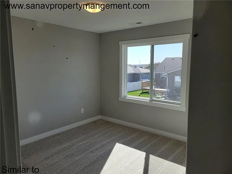 332 Marie Ave — Photo 9