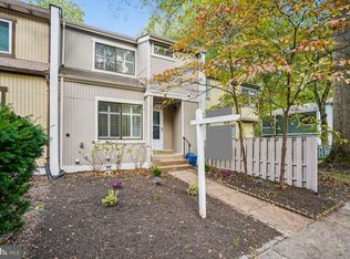 11728 Decade Ct, Reston, VA 20191